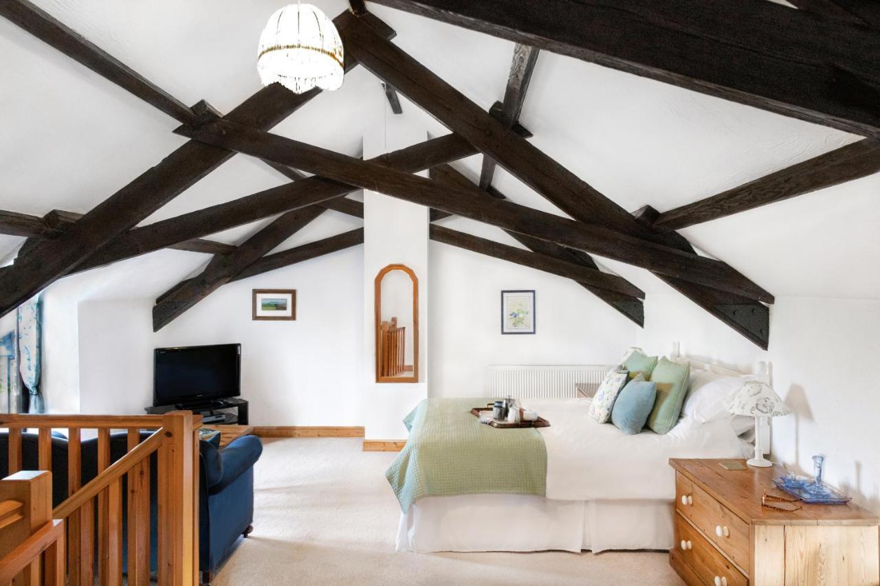Downe Cottages Hartland Bagian luar foto
