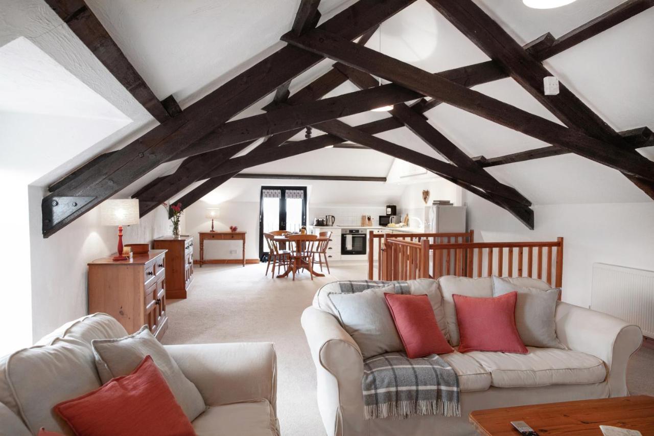 Downe Cottages Hartland Bagian luar foto