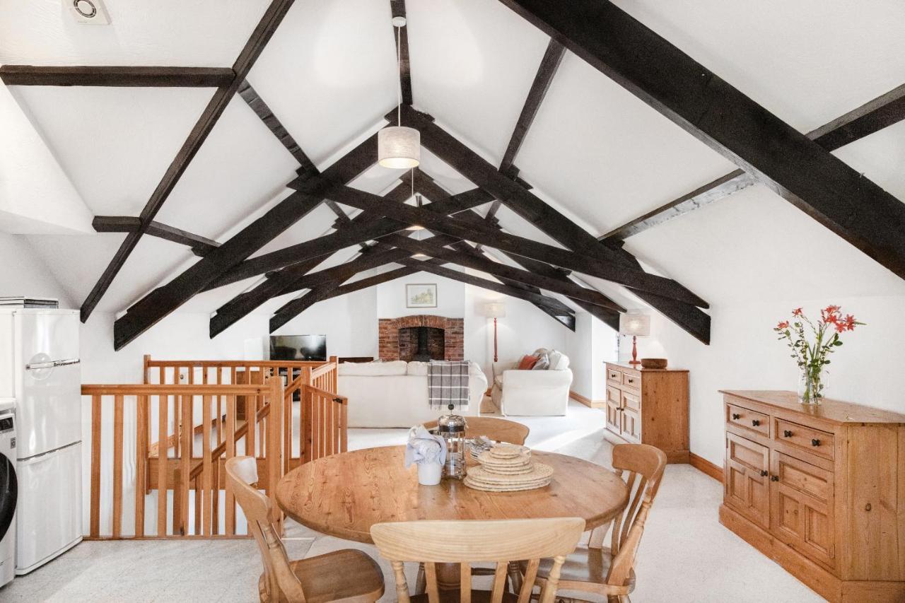 Downe Cottages Hartland Bagian luar foto